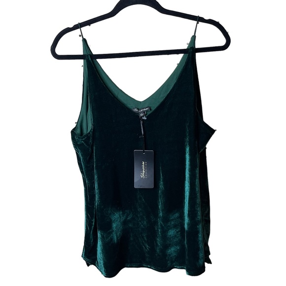 Shinestar Tops - Shine star nwt green velvet tank cami shirt size large